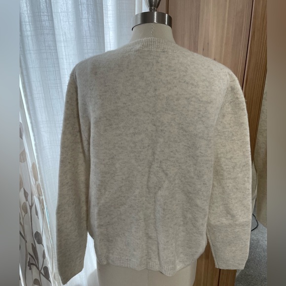 Aritzia Wilfred Shelby Cardigan Set - Picture 4 of 4